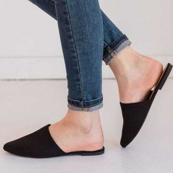 LADIES BLACK SUEDE POINTED TOE FLAT MUELS - Picture 3 of 3